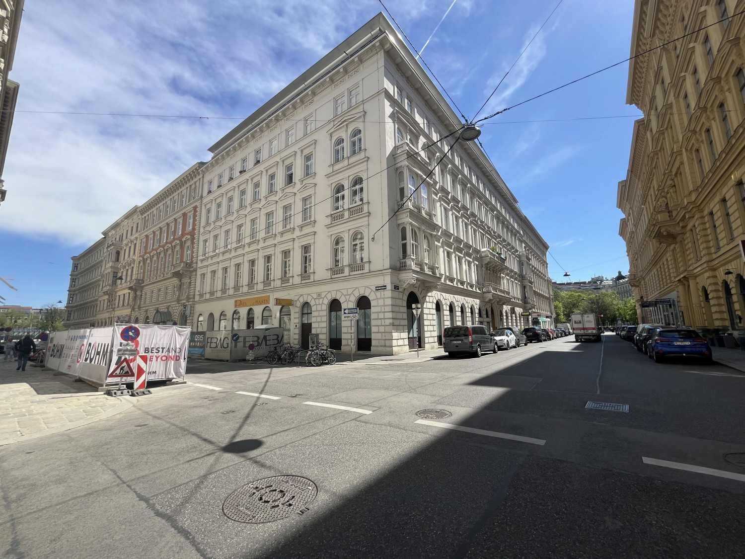 Unbefristet vermietete 3,5-Zimmer-Wohnung - Mitten im 1. Bezirk - Donaukanal und UBahn um´s Eck