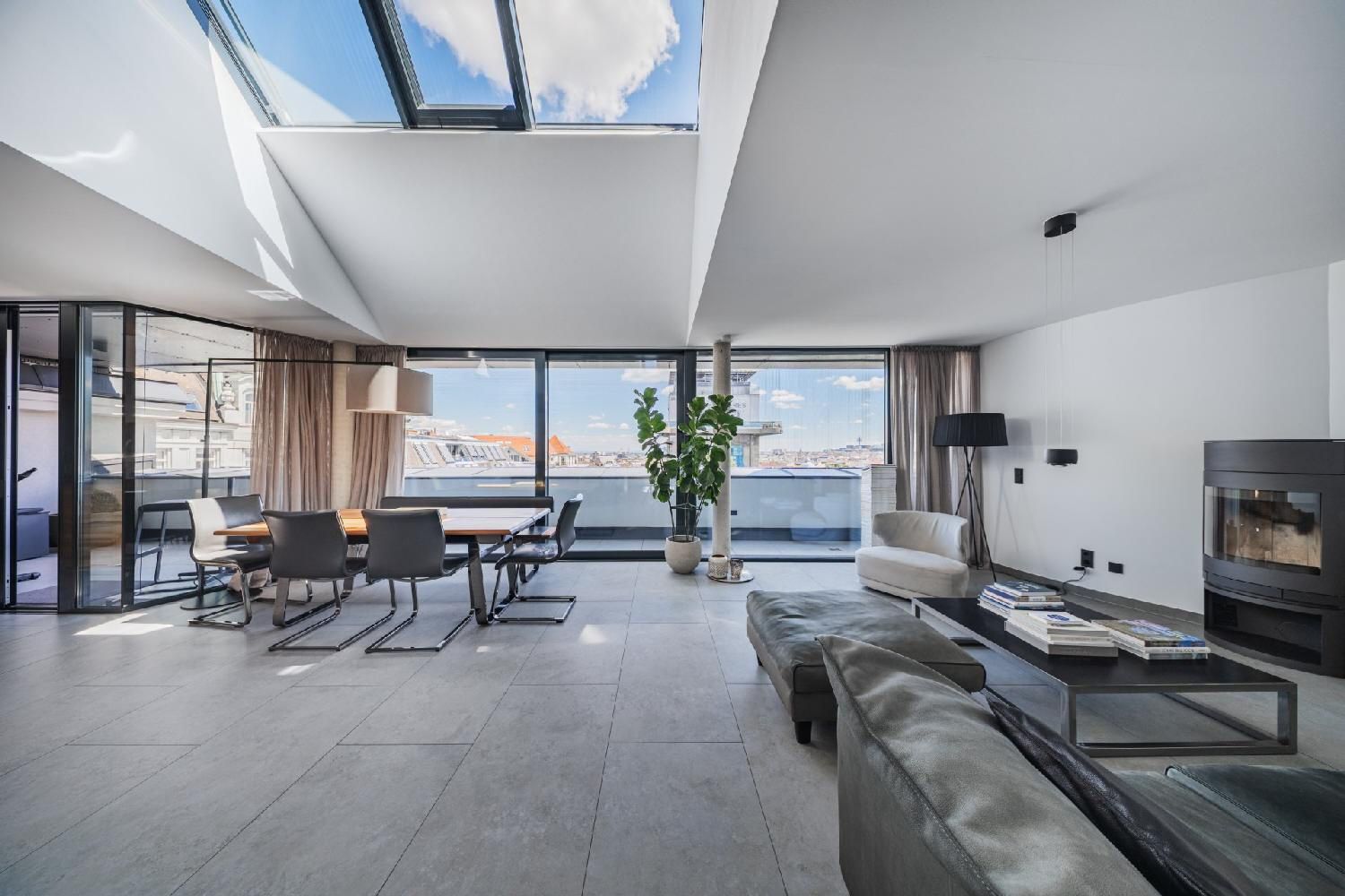 Exklusive Penthouse-Maisonette mit Panoramablick - Direkt am Haus des Meeres!