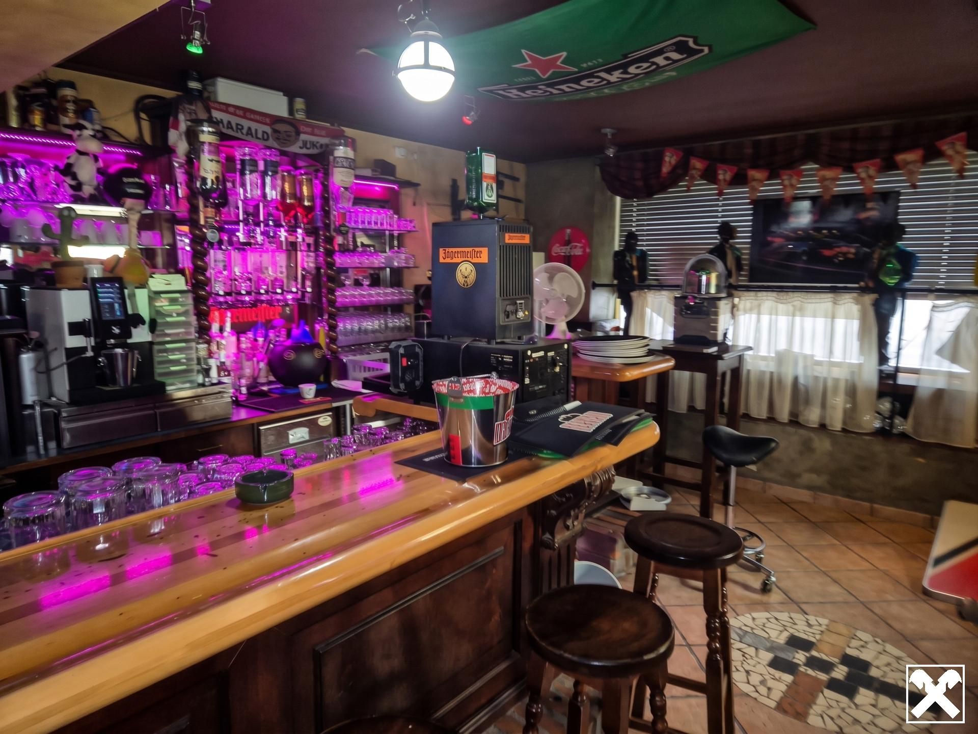 Etabliertes Pub mit Wohnmöglichkeiten - Mehr