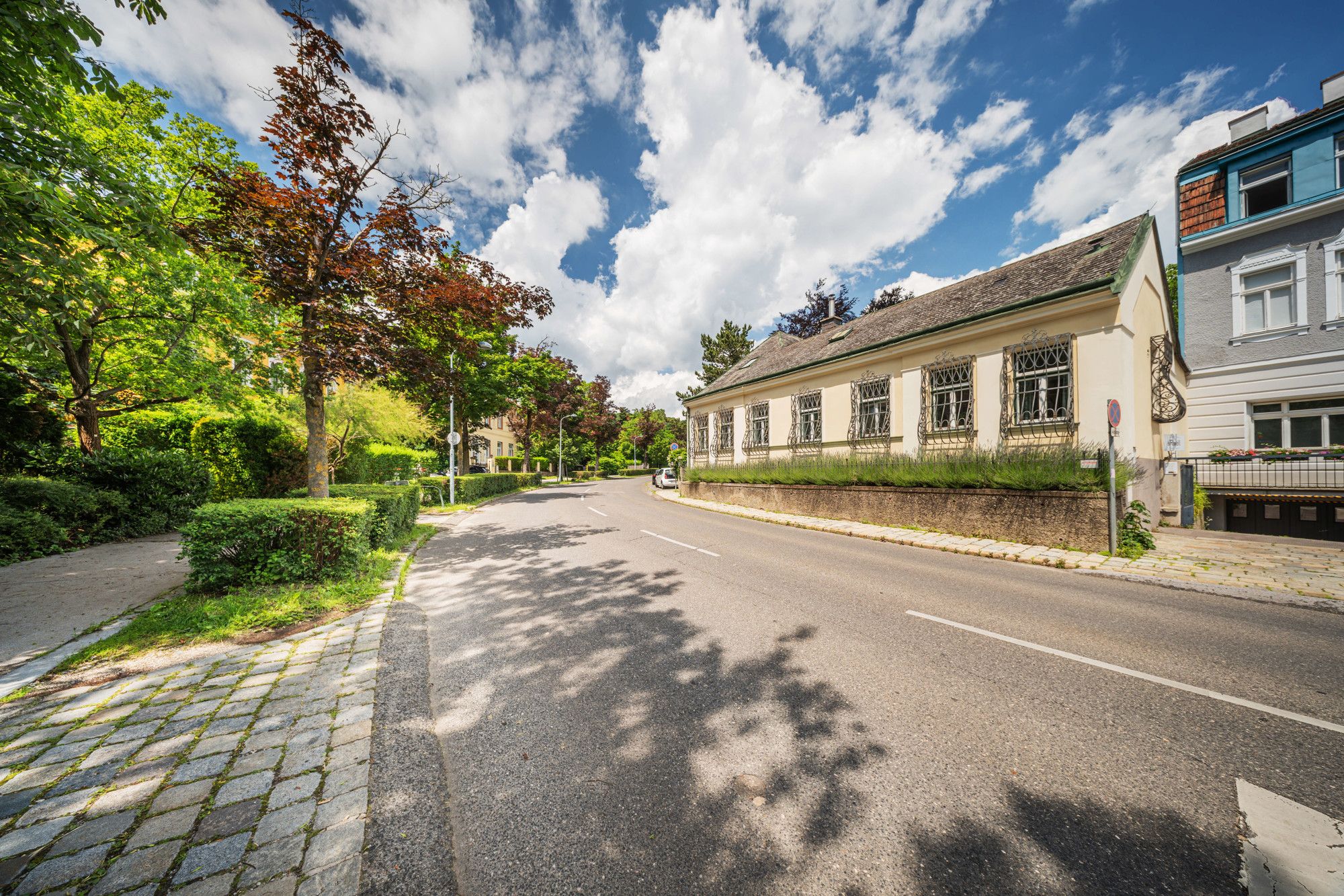 Bürgerliches Althaus mit Potential in Top Lage