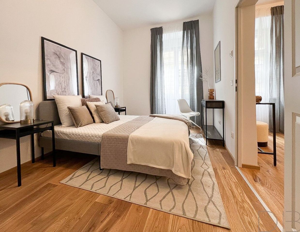 DB IMMOBILIEN | Erstbezug nach Kernsanierung!! Barrierefreie 2,5 Zimmer Wohnung Nähe Augarten!