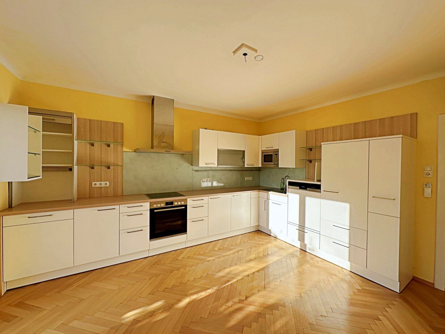 2,5-Zimmer-Wohnung mit Balkon & Gartenbenutzung in Maxglan