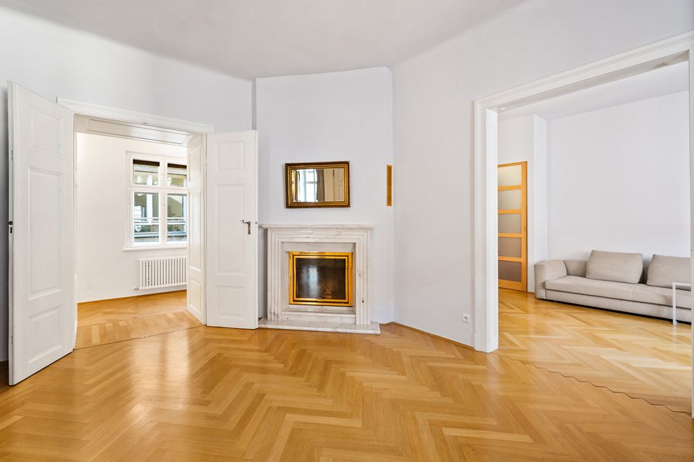 185 m² Altbaujuwel im Jesuitenviertel - Ihr Wohntraum in der Schönlaterngasse