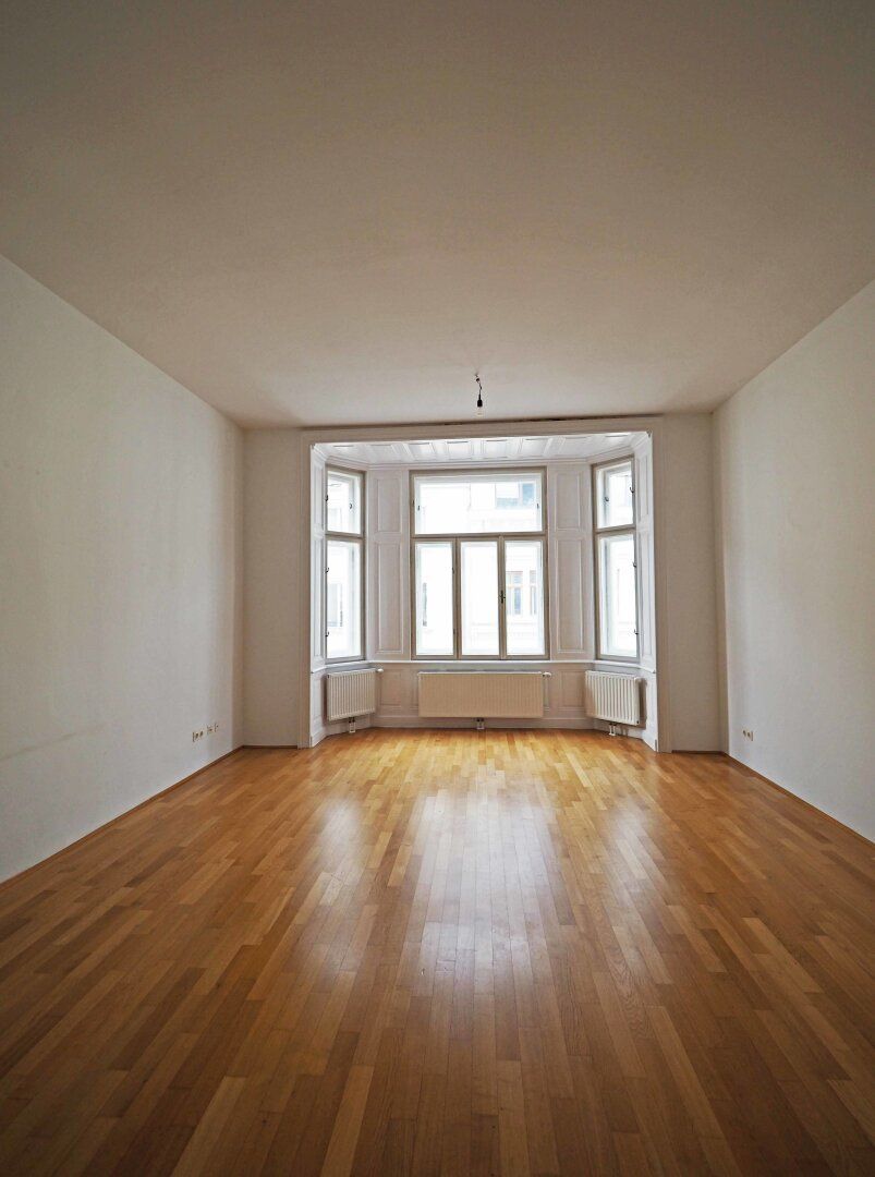 NEUBAUGASSE | 3-Zimmer-Wohnung in generalsaniertem Altbau | barrierefrei | U3 