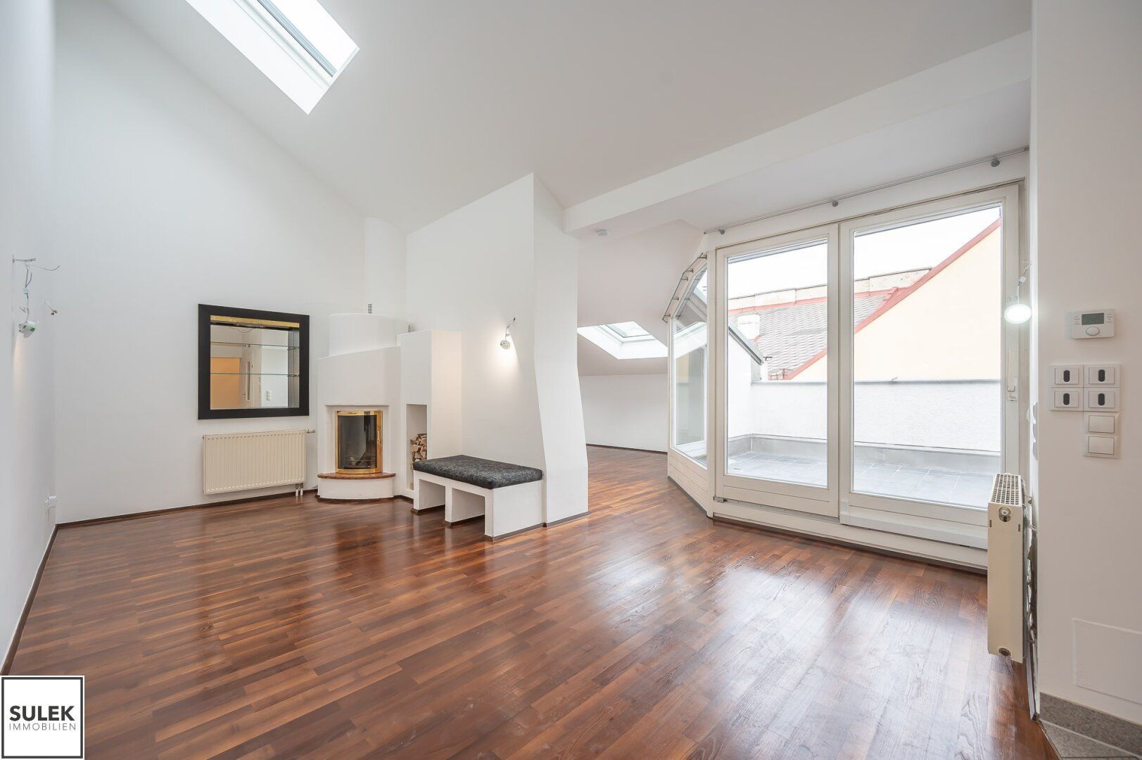 3-Zimmer-DG-Wohnung mit 2 hofseitigen Terrassen in der Walfischgasse