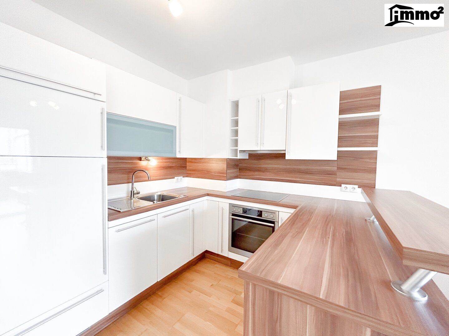 Wunderschöne 4 Zimmerwohnung im Zentrum von Krumpendorf !