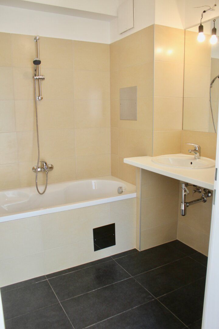 Nahe Matzleinsdorfer Platz | 56m² - 1.Stock - 3-Zimmer-Apartment mit voll ausgestatteter Küche