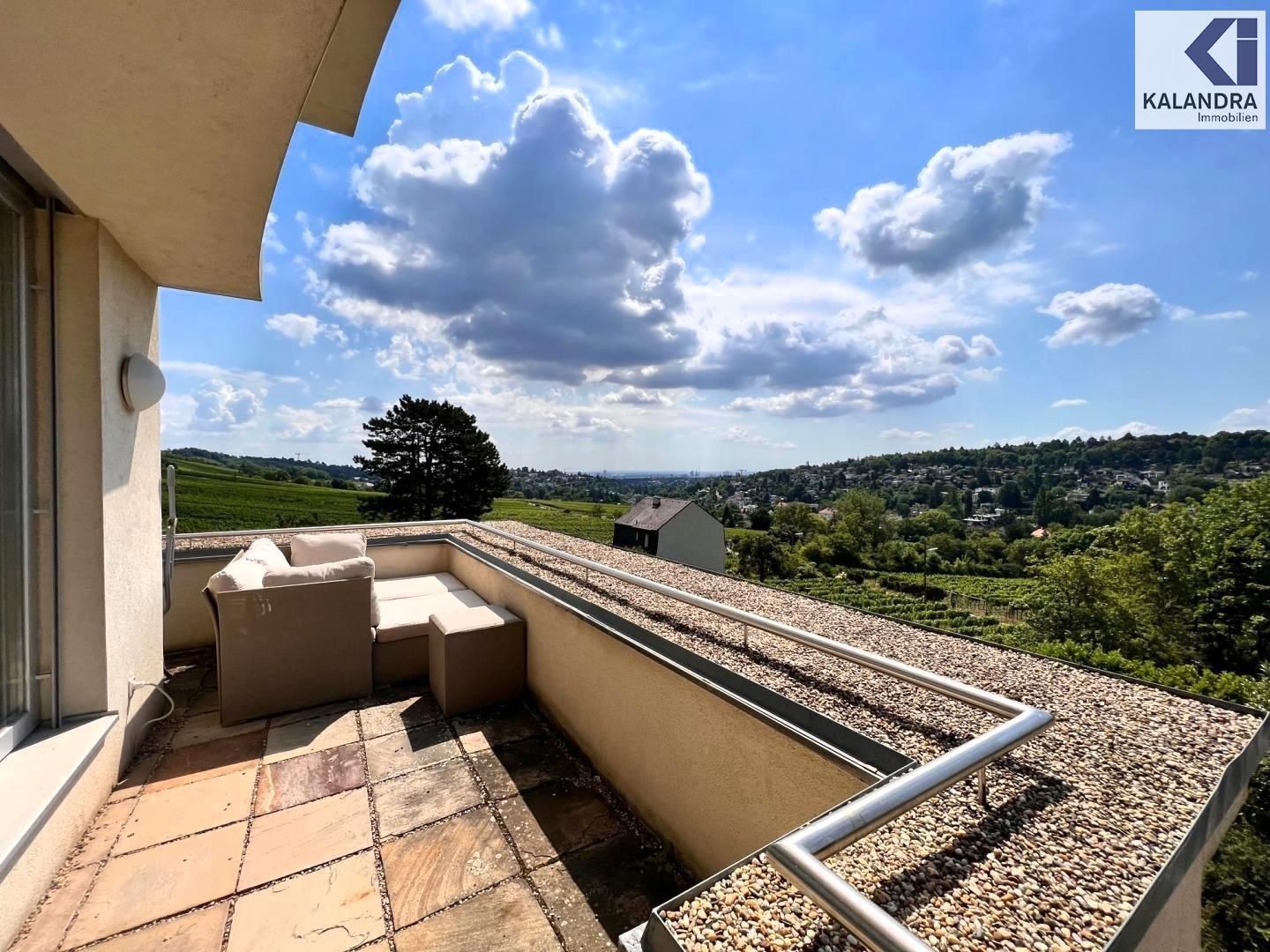 360° TOUR // TERRASSENWOHNUNG mit FERNBLICK // TERRACE APARTMENT with DISTANT VIEWS