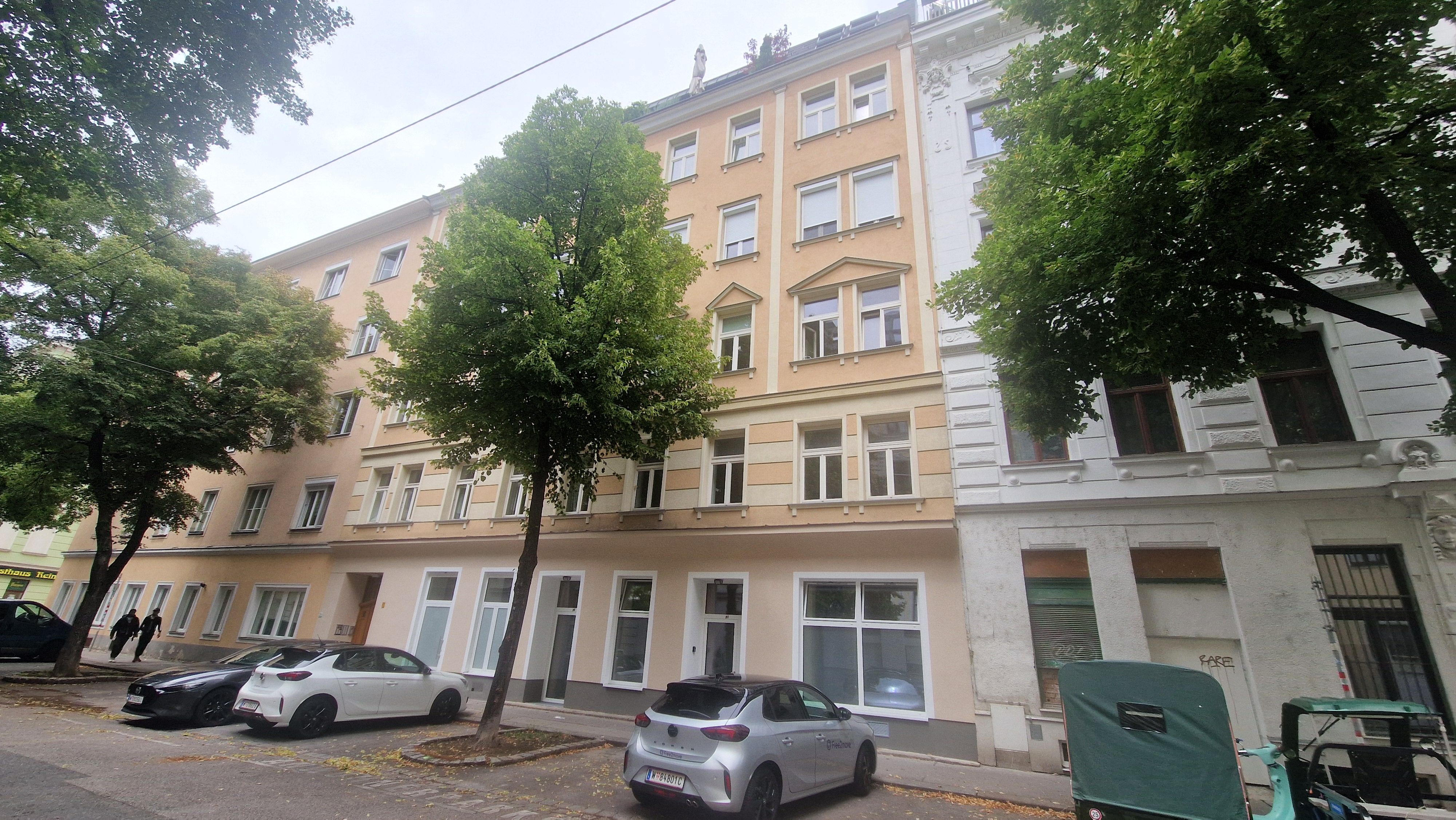 PROVISIONSFREI! 4-Zimmer Altbauwohnung im 2. Bezirk in Toplage