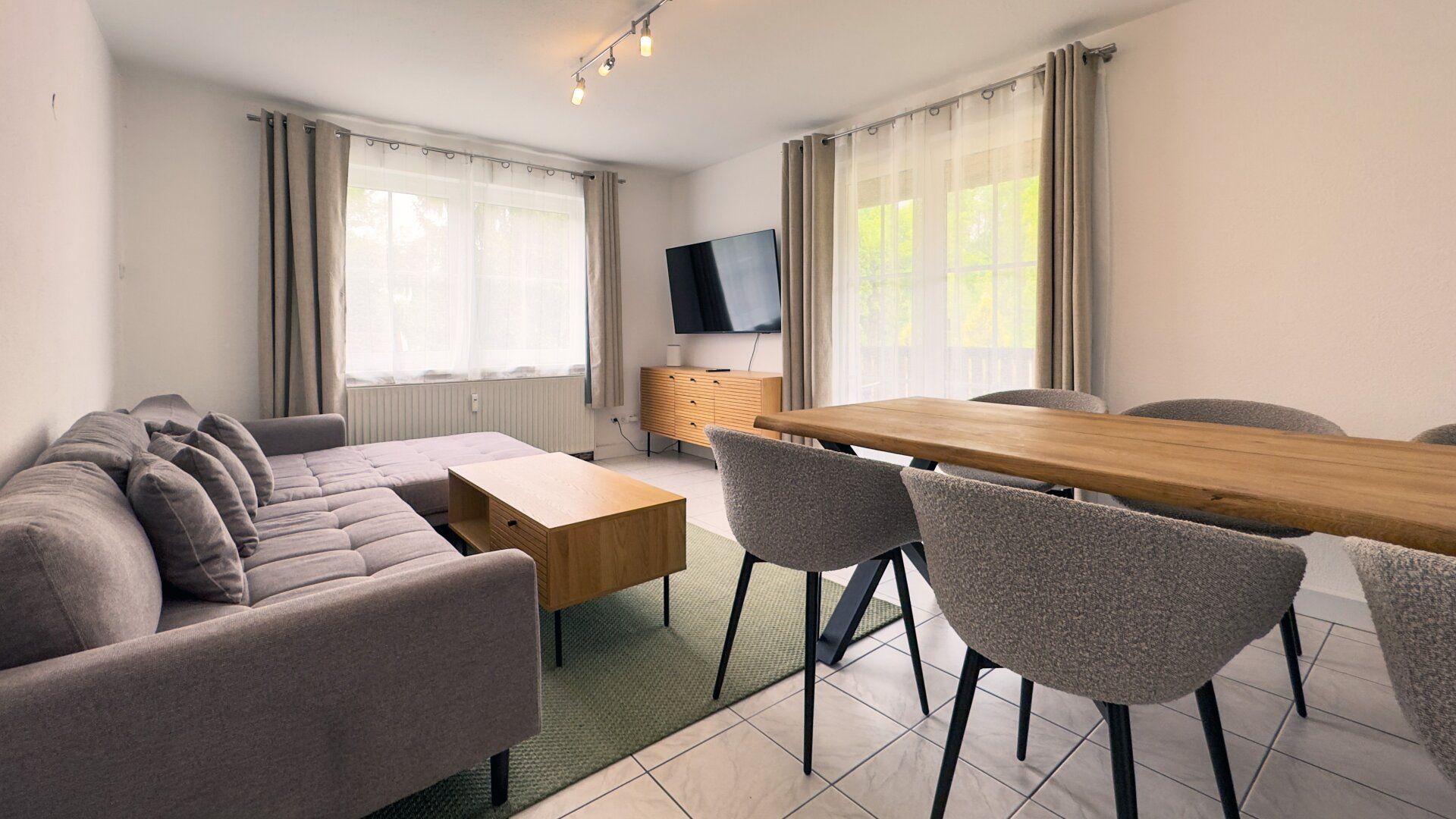 Provisionsfrei: Familienfreundliche Wohnung mit Balkon & Blick zum Tennisplatz in Velden