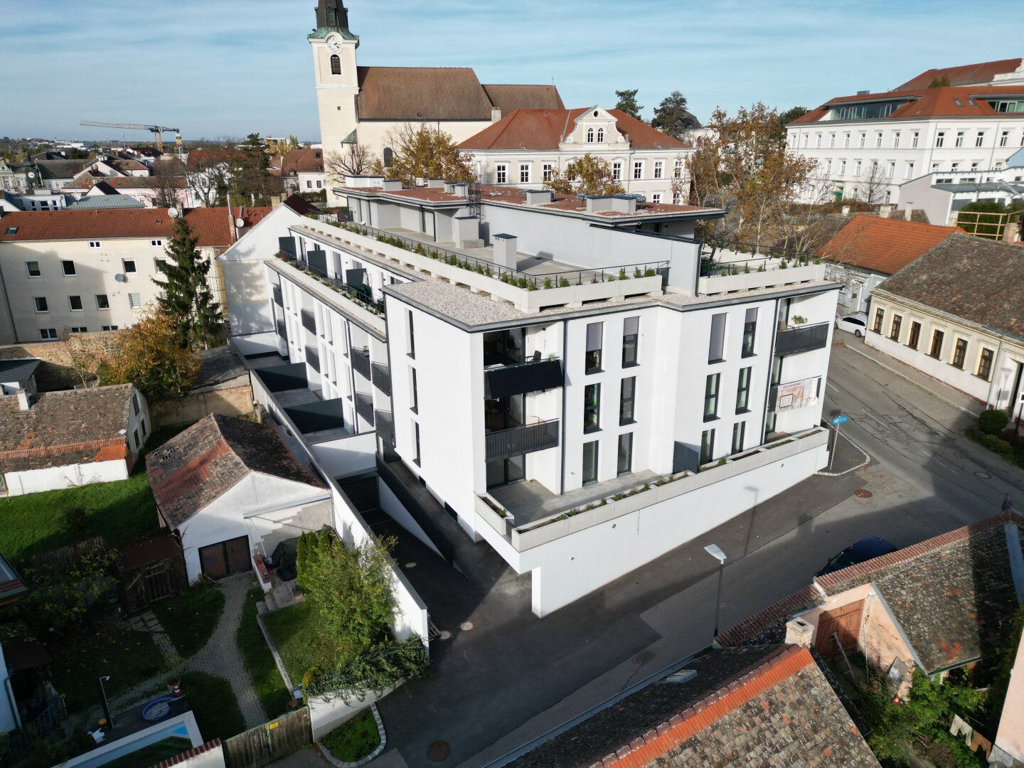 Neubau im Stadtzentrum: Wohnqualität in Hollabrunn