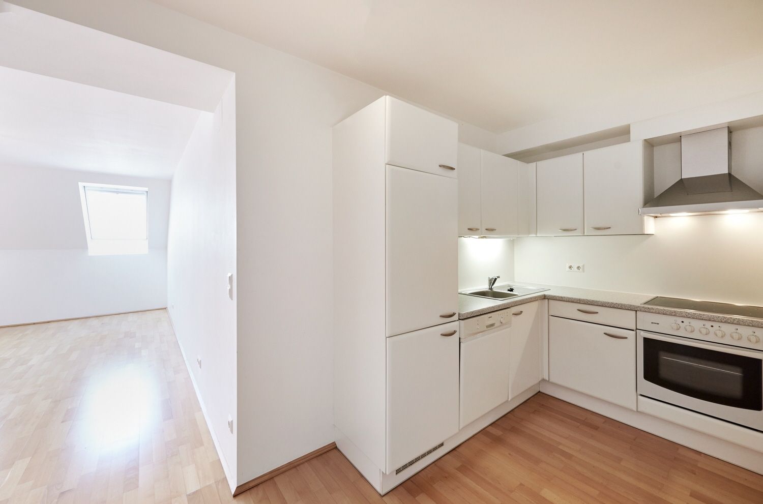 Neubau Living -  Traumhafte 1-Zimmer-Wohnung im Dachgeschoss