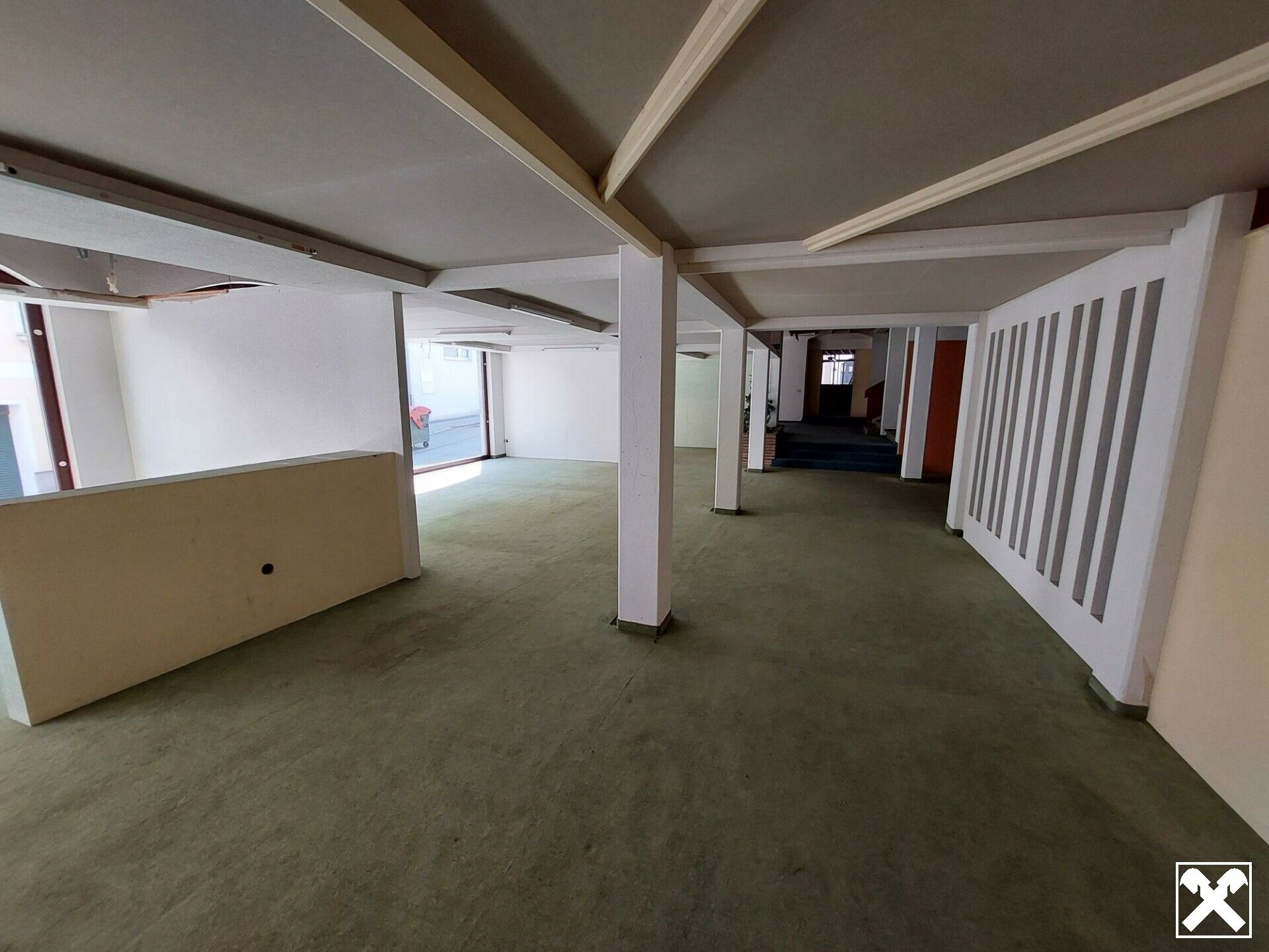 Bestandfreies Geschäftshaus mit Wohnmöglichkeit im historischen Zentrum von Hainburg! - Ansicht 4