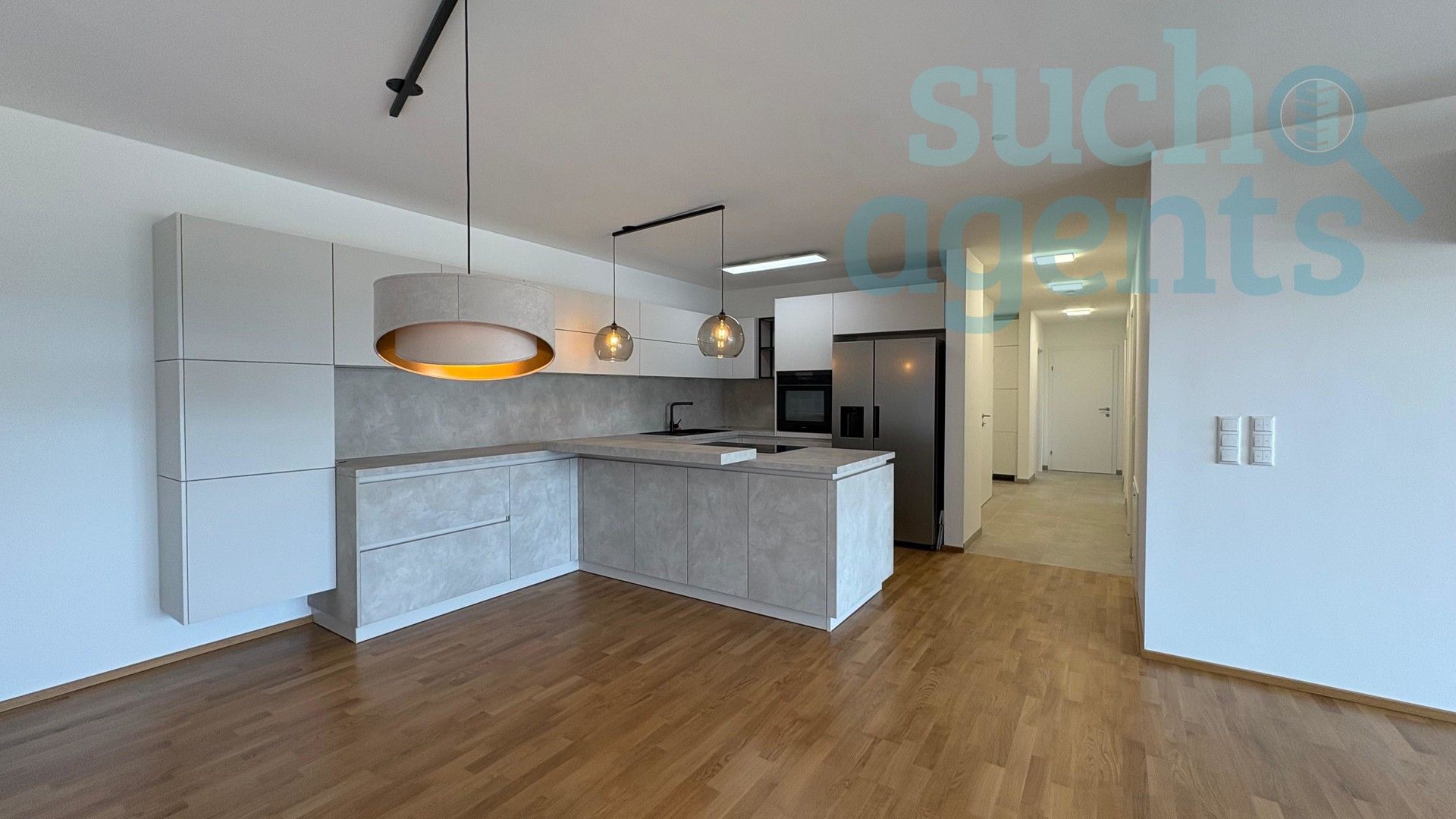 Wohnen und Arbeiten unter einem Dach! Neuwertige 4-Zimmerwohnung mit XXL-Terrasse und 2 Parkplätze