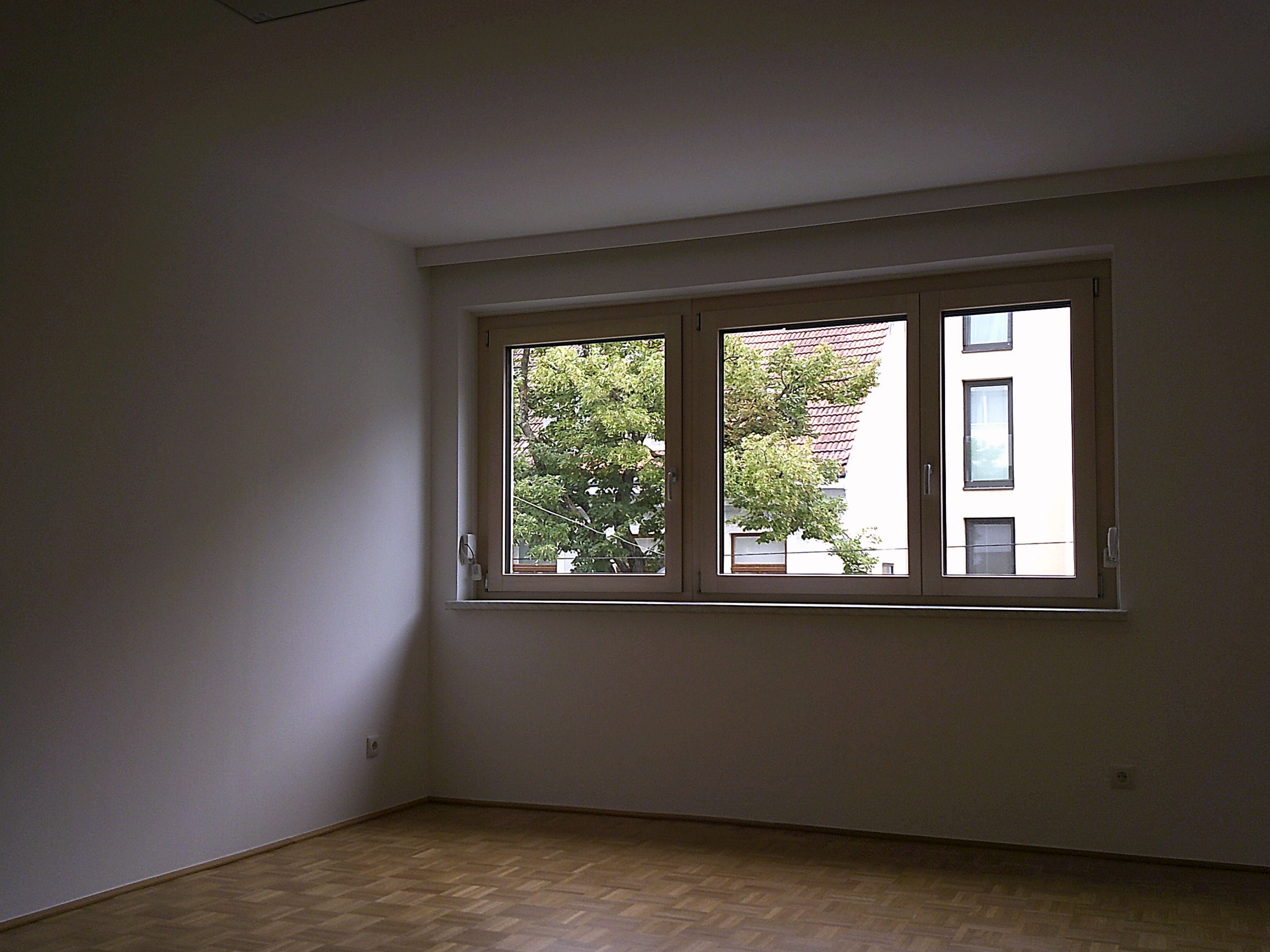 Hochwertig sanierte, zentral begehbare Zweizimmerwohnung zu mieten