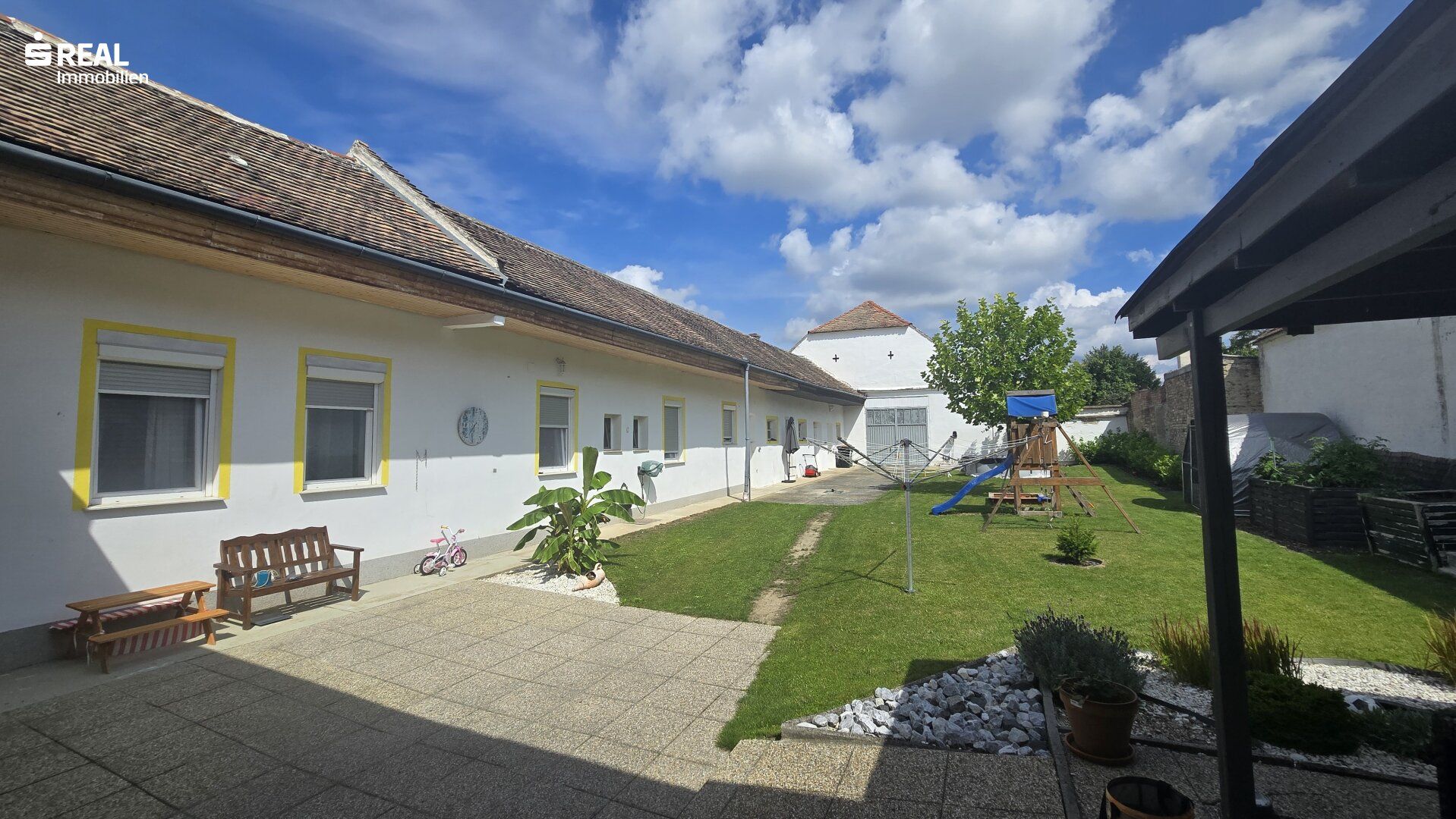 idyllisches Weinviertlerhaus mit riesigem uneinsehbarem Innenhof und Stadl