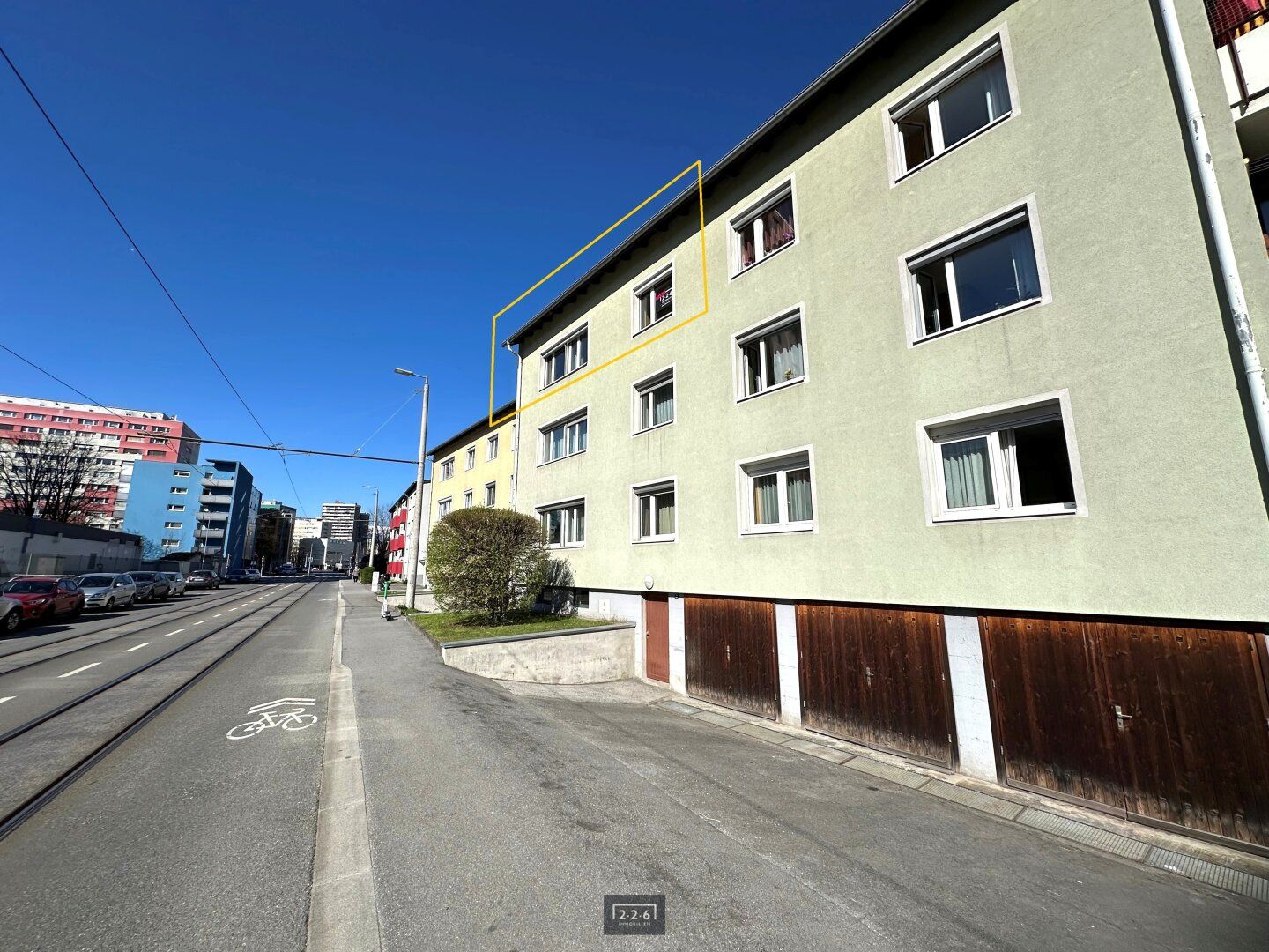 226 Immobilien: 4-Zimmer-Whg in Neu-Rum, Serlesstraße / 2 Loggien / optional Garage