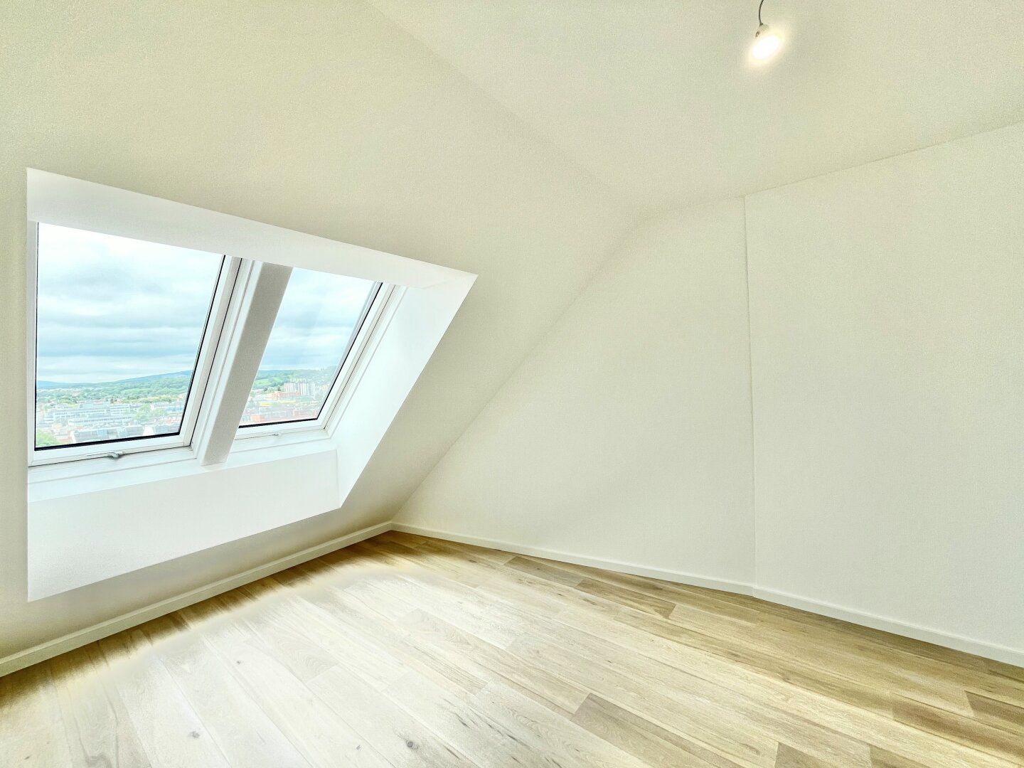 DACHTRAUM - ERSTBEZUG mit großer TERRASSE + GARTEN + GARAGE in 1140 WIEN - Vista 5