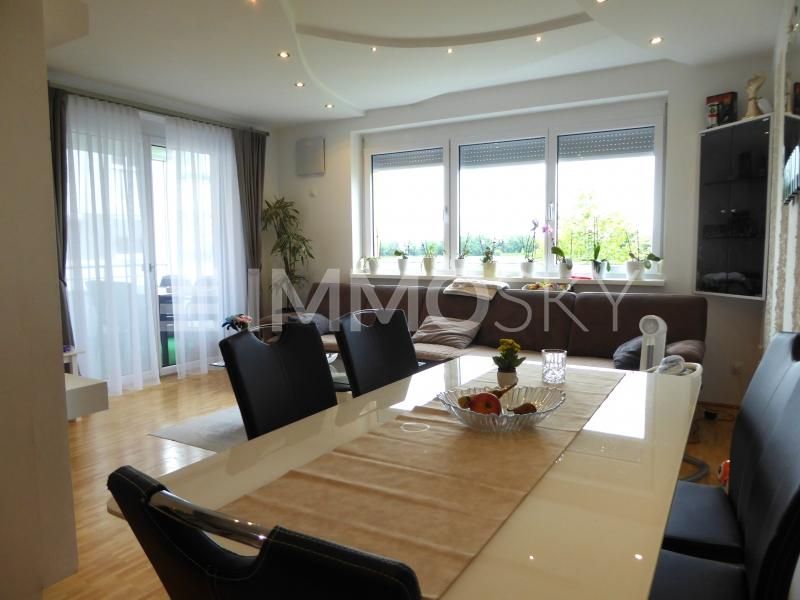 Perfekt für die Jungfamilie - 3 Zimmer, Loggia, Klimaanlage, TG-Platz