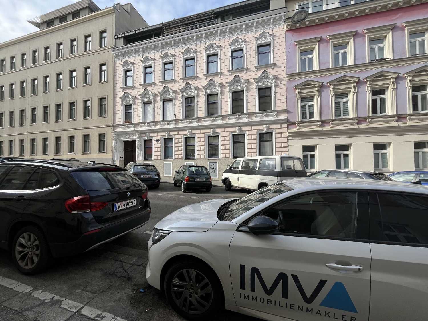 Sanierungsbedürftige 2 Zimmer Wohnung - Nähe Schmelz