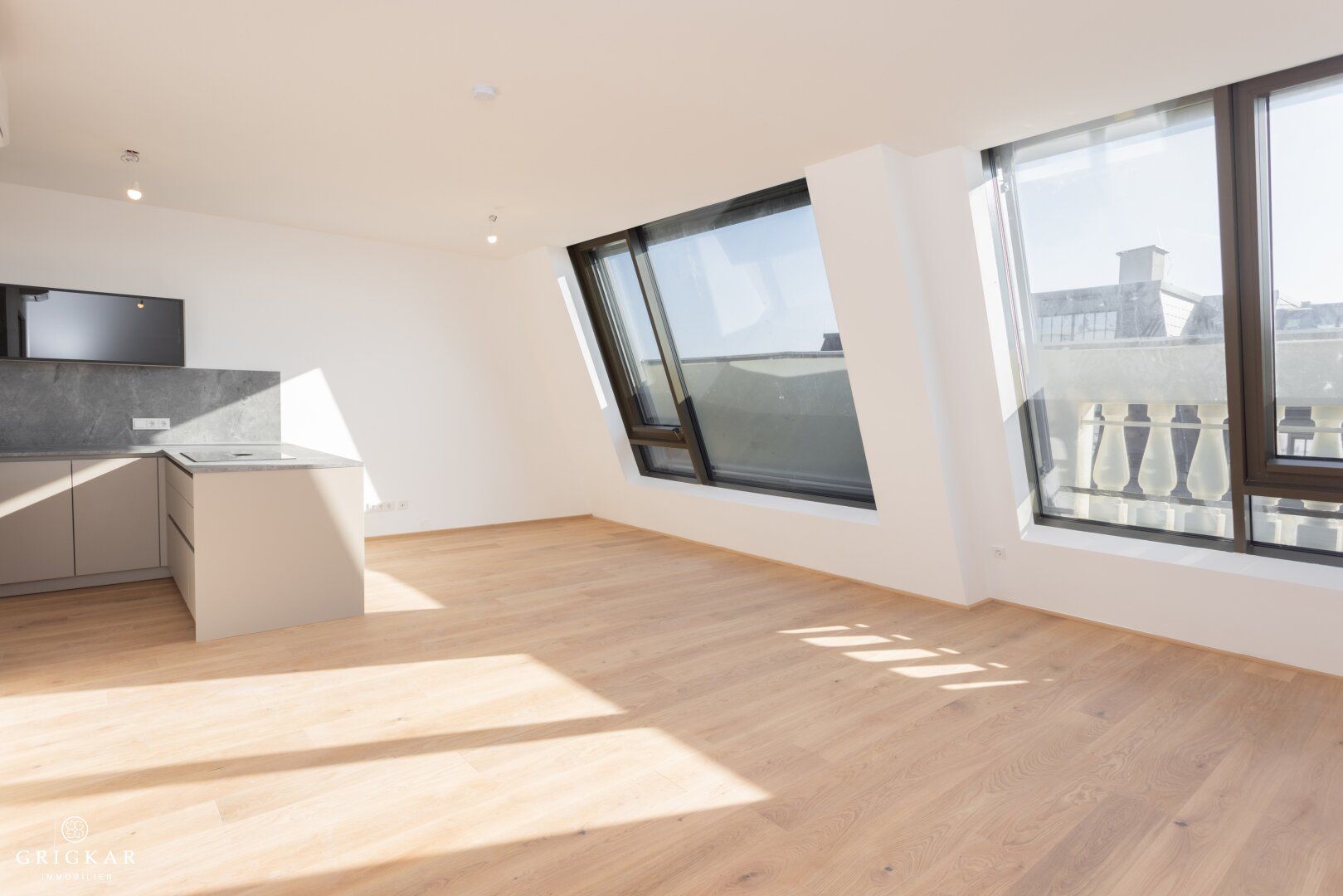 Neue Dachgeschoss Wohnung unbefristet zu vermieten