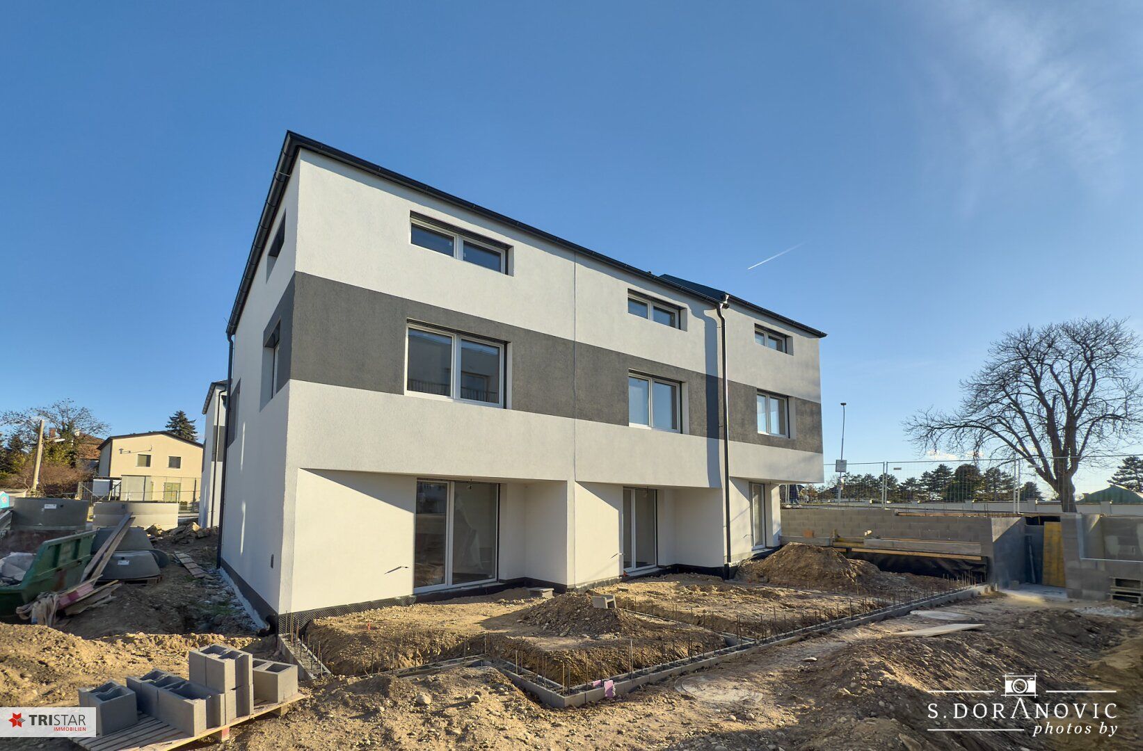 NEU! ++ KEIN BAURECHT, KEINE PACHT ++ ZIEGELMASSIV ++ BEZUGSFERTIG ++ 12 REIHENHÄUSER & 2 EINZELHÄUSER ++ 2 PKW-STELLPLÄTZE PRO HAUS ++ GARTEN & TERRASSE ++ SCHLÜSSELFERTIG ++ FISCHAMEND ++