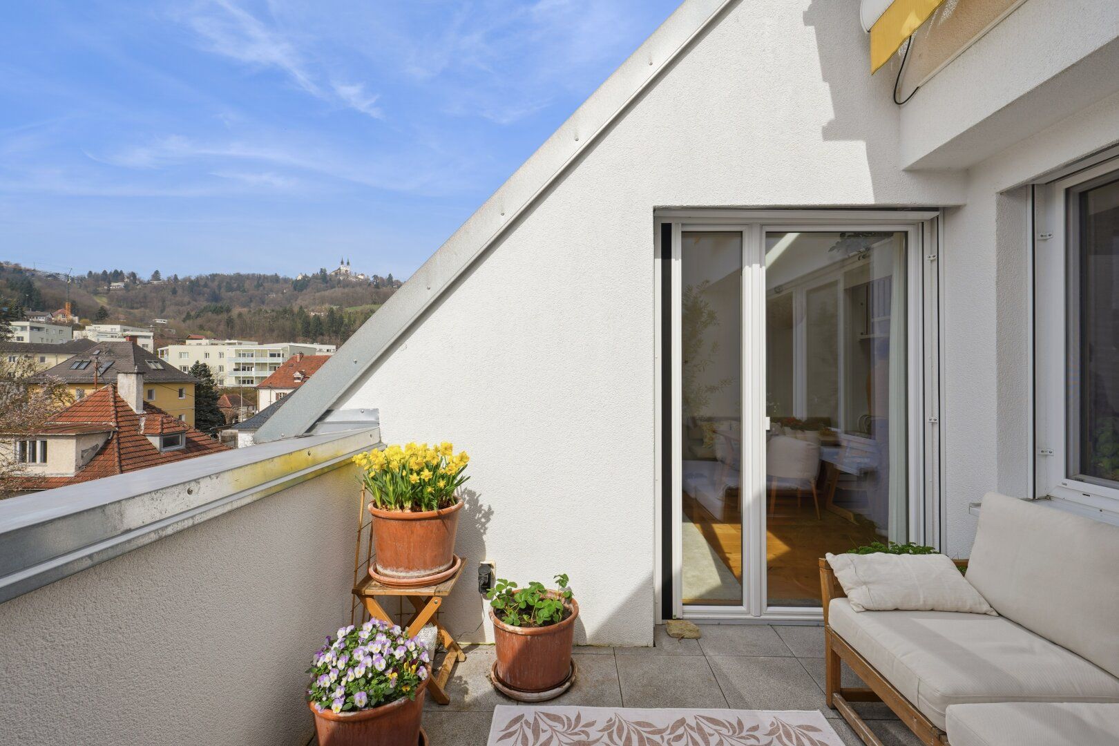 Exklusive Dachgeschoss-Maisonette in Bestlage mit Traumblick - View 6