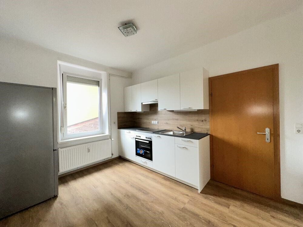 PROVISIONSFREI! Lichtdurchflutete, gut aufgeteilte 2-Zimmer-Wohnung in guter zentraler Lage