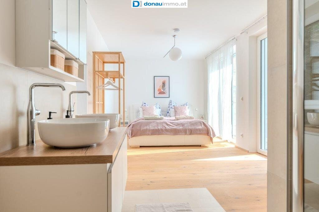 FÜR ANLEGER: Traumhafte komplett neue 2 Zimmer-Wohnung in zentraler Lage in Krems - moderner Komfort zum unschlagbaren Preis! NB Top 1