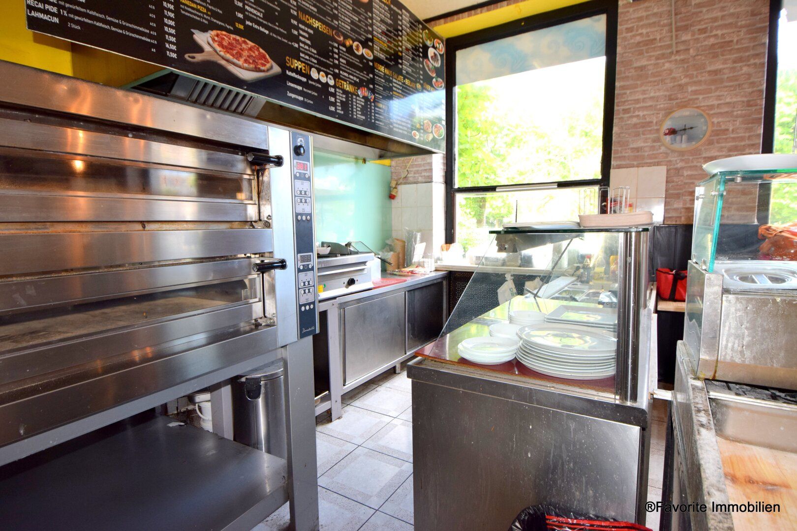 Traiskirchen Stadtzentrum - Top Gastronomie-Location in mit Garten zu mieten! - Ansicht 3