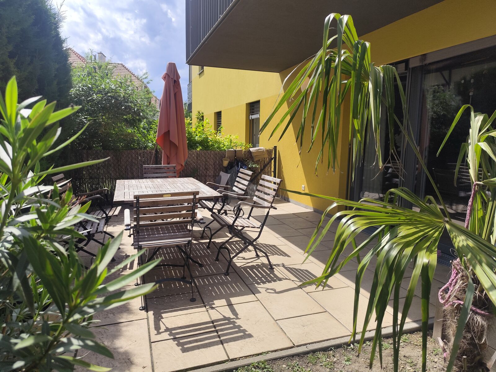 WOHNGLÜCK MIT GARTENIDYLLE IN ZENTRALER LAGE