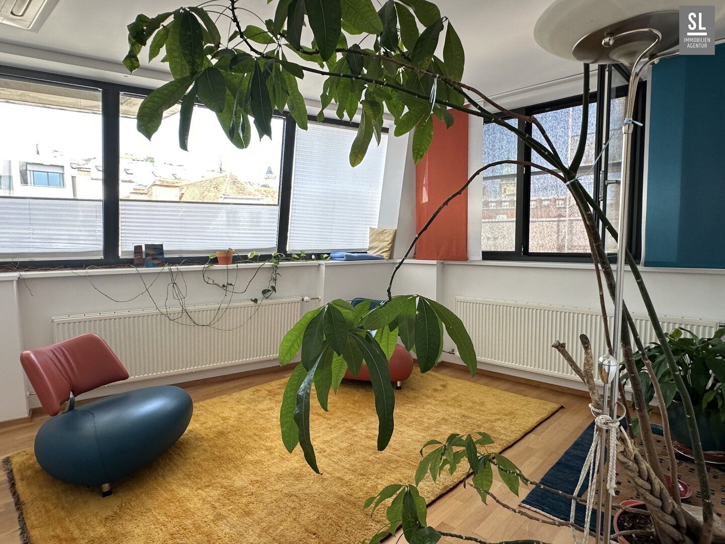 128m² ruhige - lässige Praxis- oder Büro-Einheit mit 33m² großem Süd-Westbalkon Nähe Kunsthaus, 2 TG Plätze optional - Ansicht 5