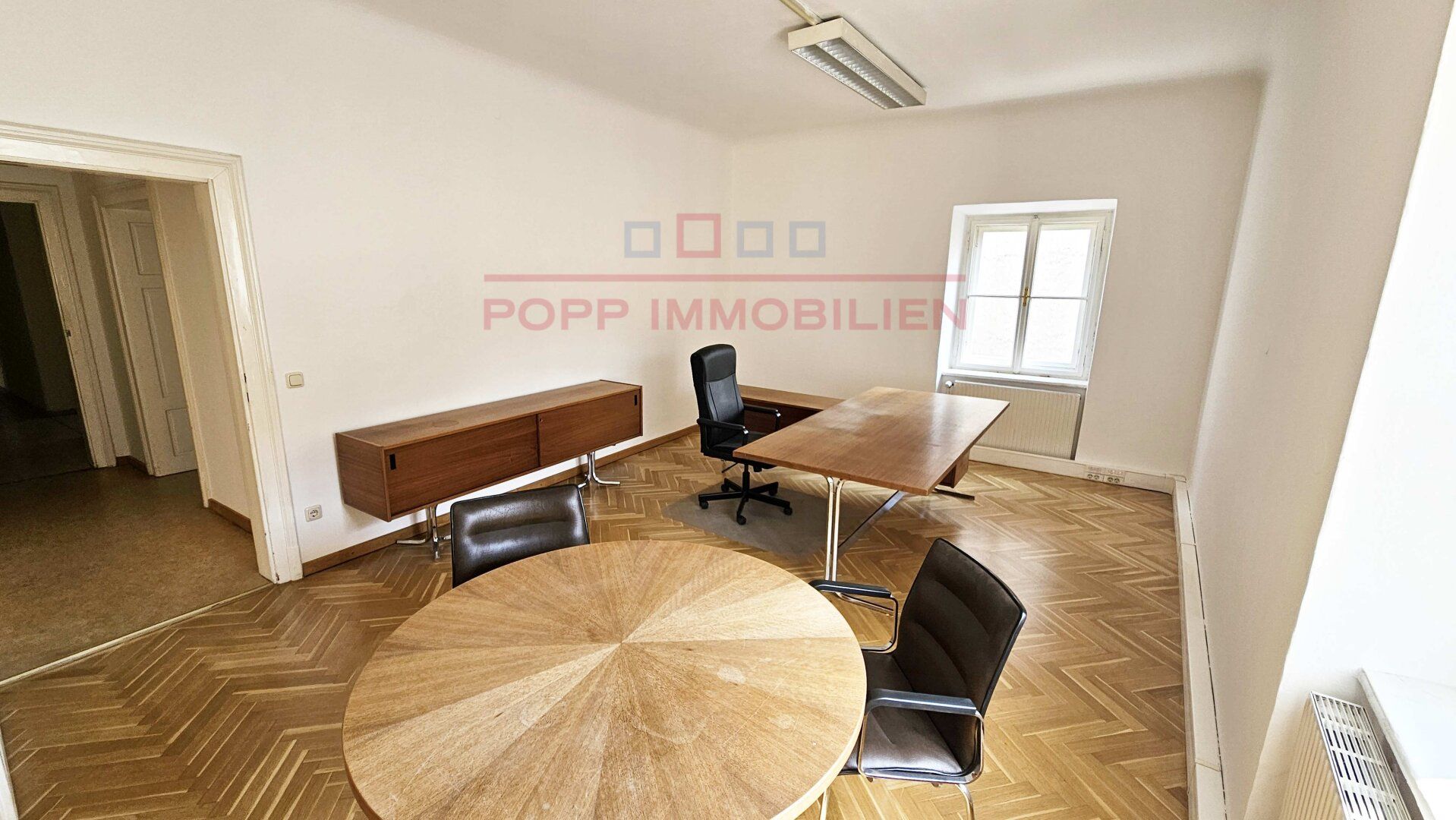 Büro für Steuerberatung in zentraler Lage: 3 Räume, bei Bedarf Besprechungszimmer und Gemeinschaftsraum - Ansicht 3