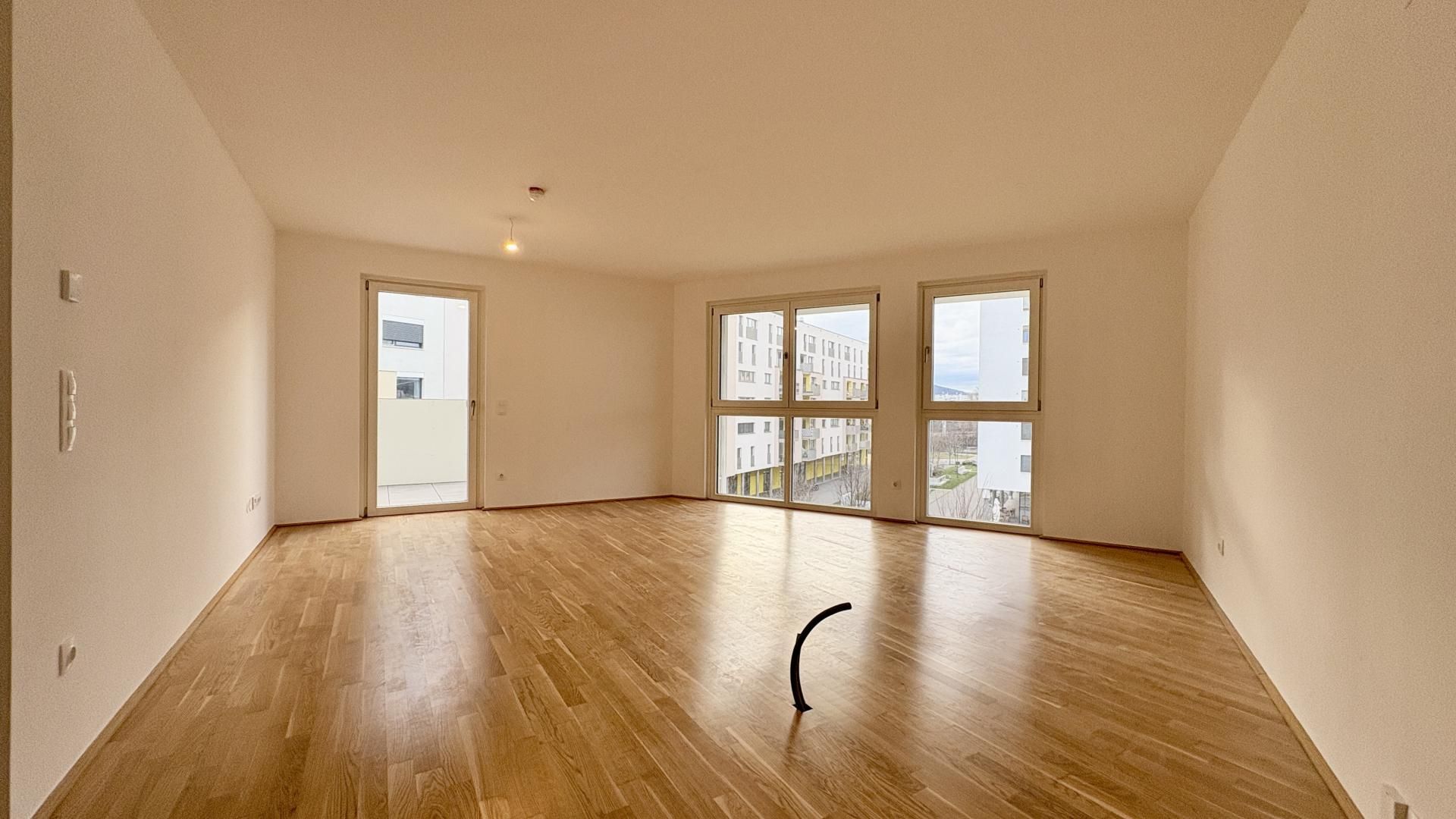 4-ZIMMER-NEUBAU MIT SÜD-BALKON - PROVISIONSFREI UND EINZUGSBEREIT!