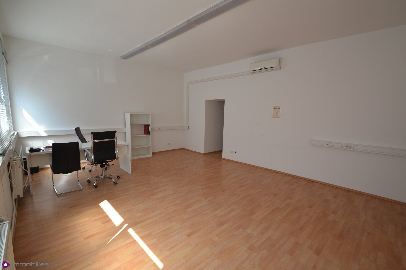 Geräumiges Büro nähe Kagraner Platz- Warmmiete! - Ansicht 2