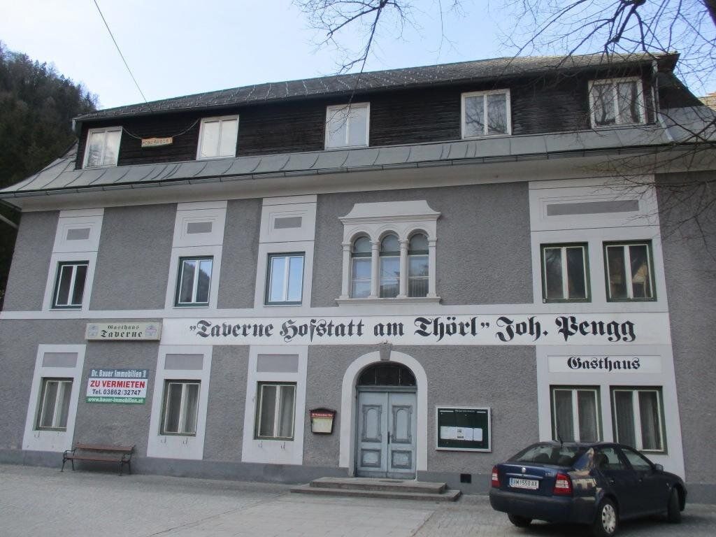 Renovierungsbedürftige 2-Zimmer-Wohnung in Thörl ! - Flere
