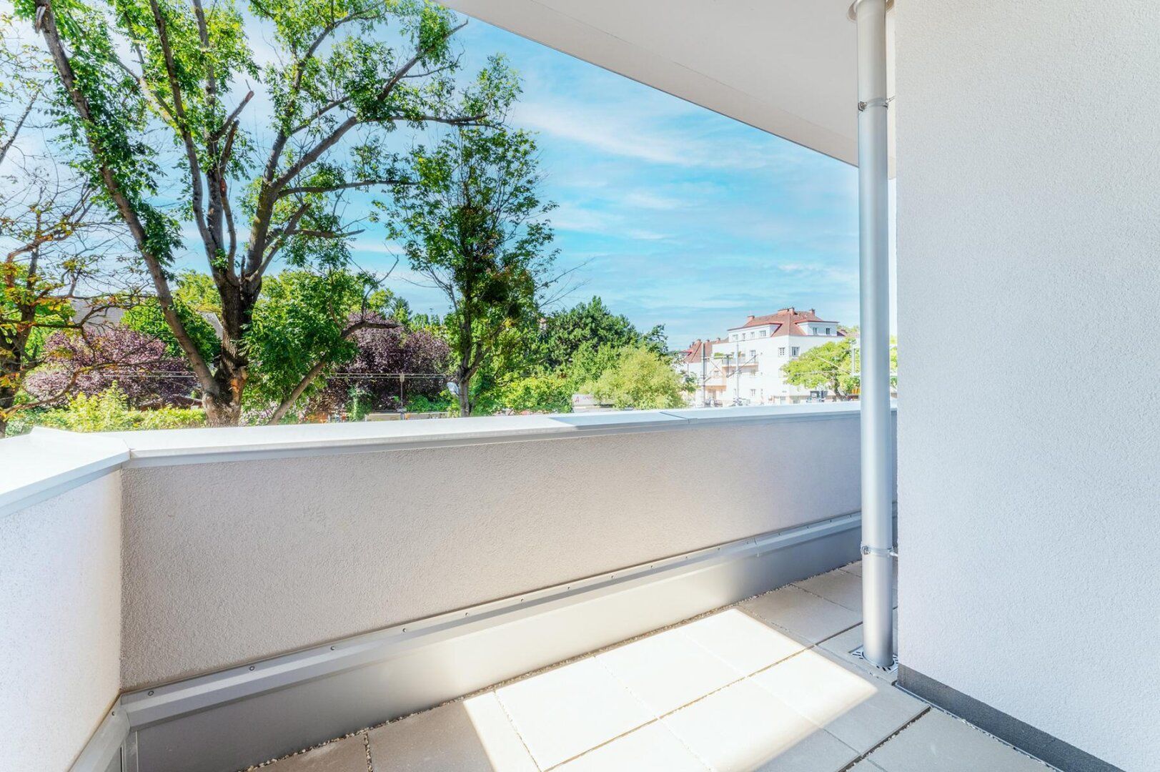 Möblierte 2-Zimmer-Balkonwohnung in Hietzing zu vermieten!