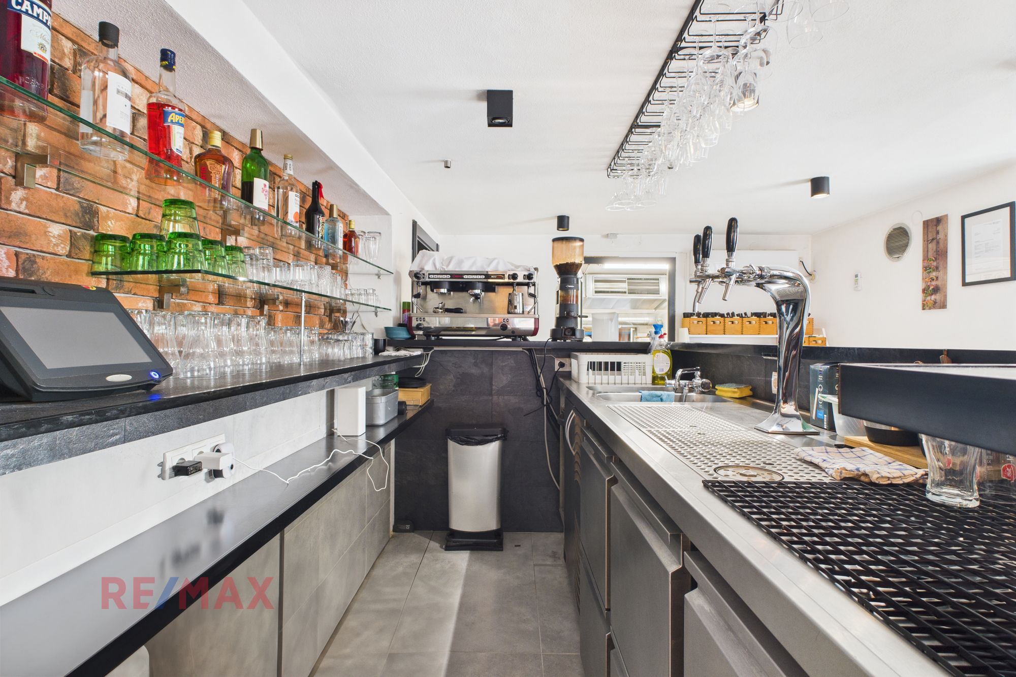 Zinshaus mit Pizzeria und bebaubarer Grundstücksreserve - Alles an einem Standort - Ansicht 4