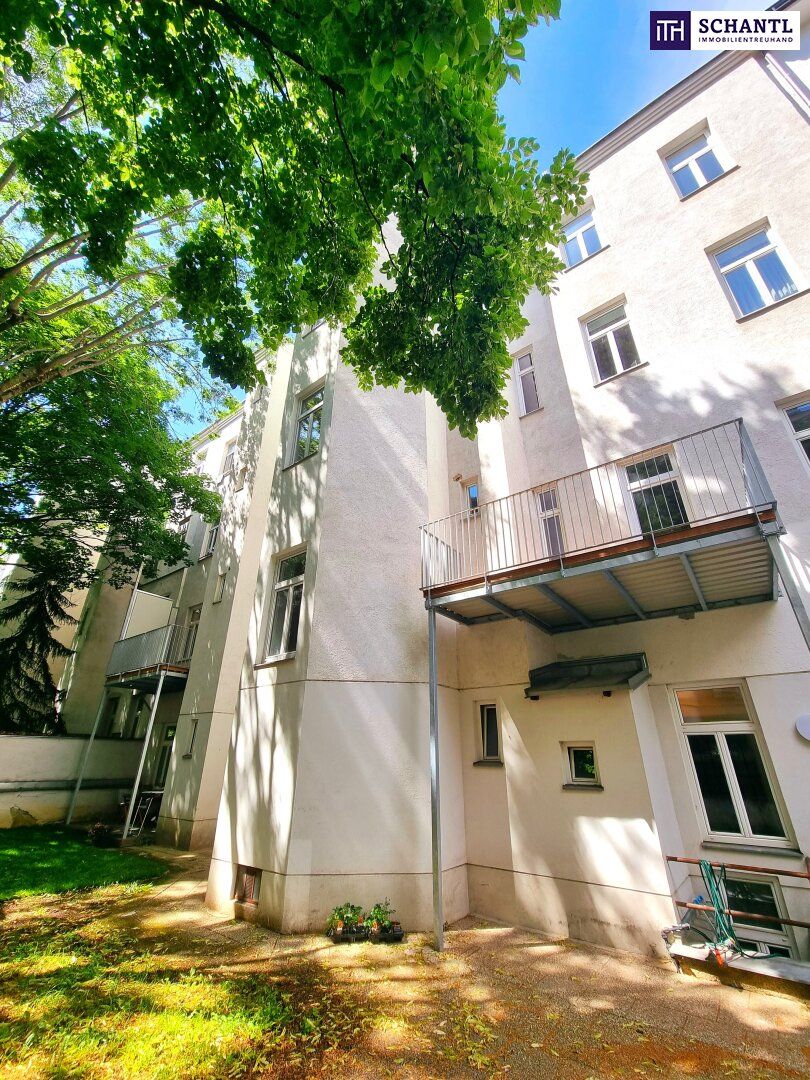 Entzückende Altbauwohnung mit Sanierungsbedarf! Balkon optional möglich! Grüner Innenhof + Ruhelage + Schönes Altbauhaus! Jetzt selbst gestalten und einziehen!