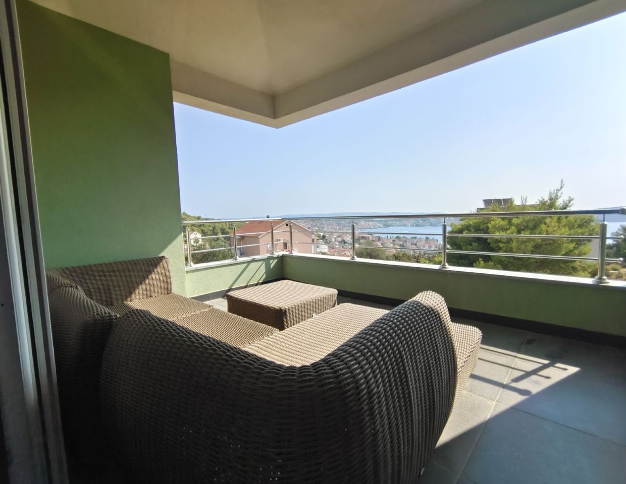 TROGIR | 3 ZIMMERWOHNUNG | POOL | TRAUMHAFTER MEERBLICK