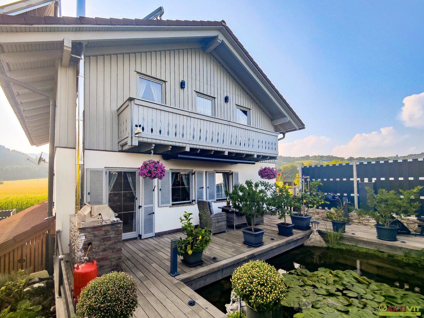 Ruheoase mit High End Wellness Wintergarten und parkähnlichem Grundstück!