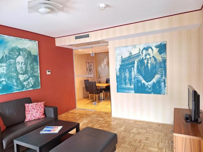 CITY - Apartments - Living / Apartment 605