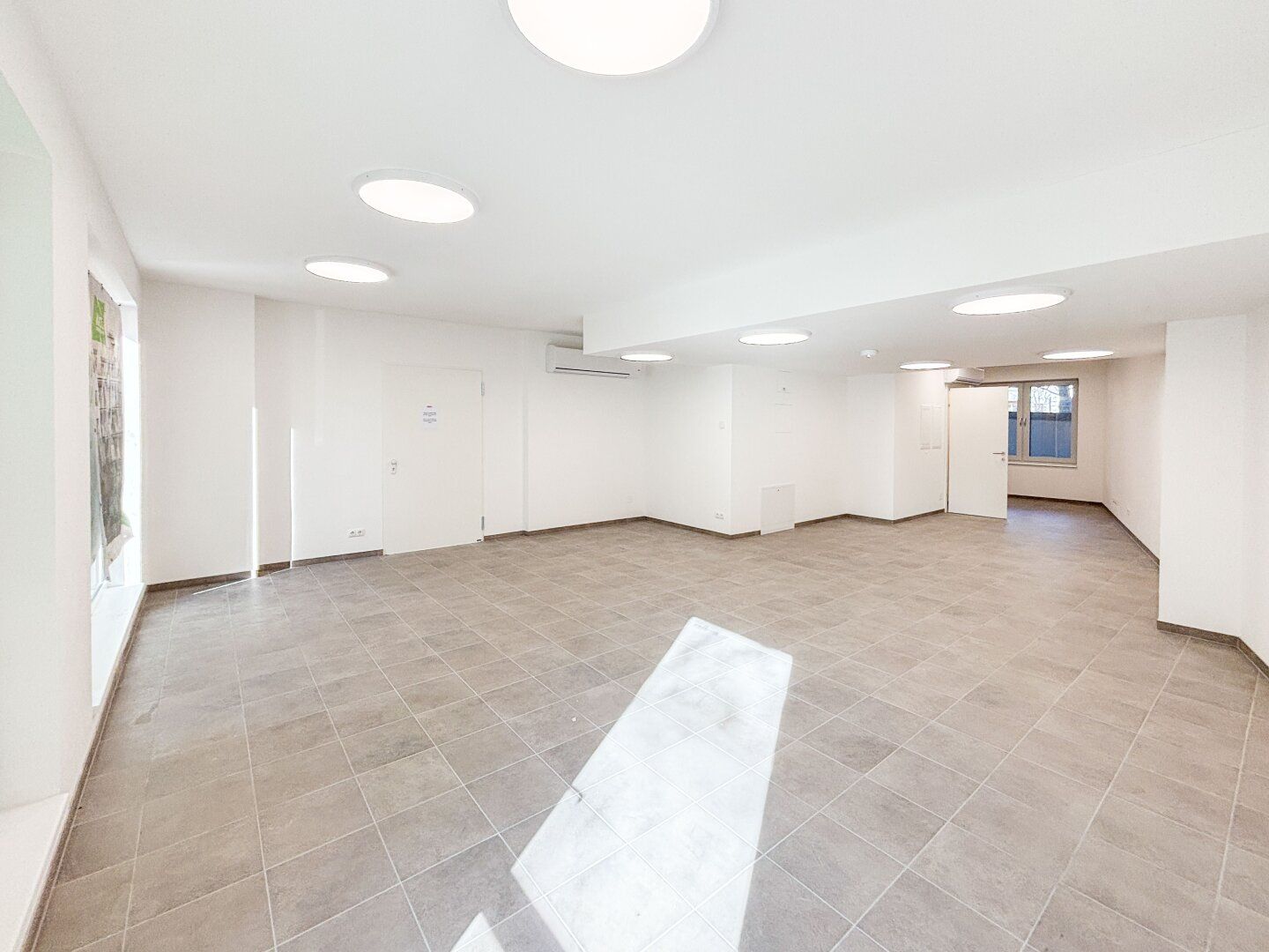 Ordination / Kinderbetreuungg / Gym / Tanzstudio / Büro / Shop etc. - unbesfristetes Geschäftslokal // Erstbezug!! - Ansicht 4