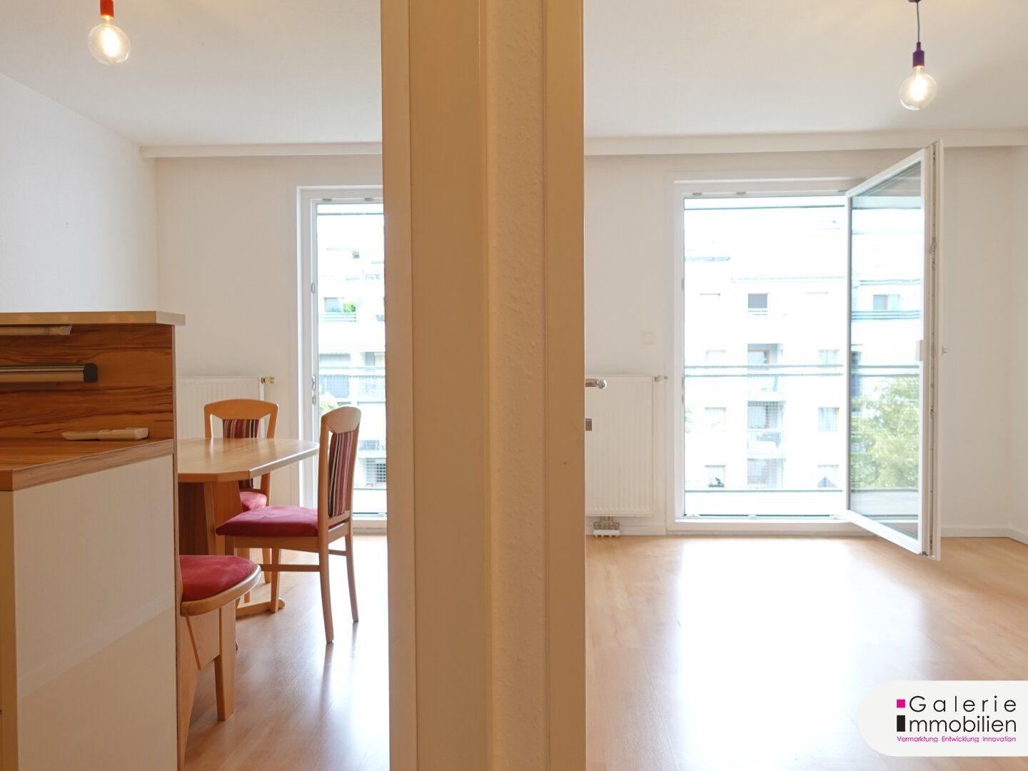 VIDEO: Schöne, helle 3-Zimmer-Loggiawohnung mit Klima, Grünblick, separater Küche, zentral begehbar!
