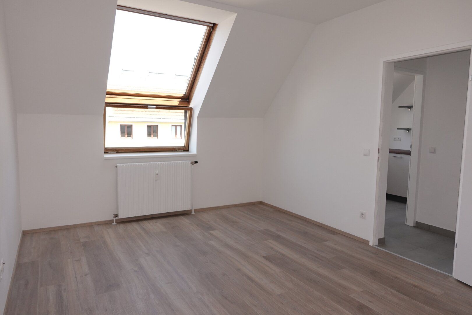 ERSTBEZUG, 3 Zimmer Neubauwohnung, gleich bei U4 !!