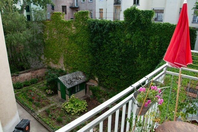 ANLEGEROBJEKT! Ruhiges Wohnen mit Balkon in beliebter Lage - 77m² plus 5 m² Balkon, Innnenhoflage, für 365.000,00 € in 1150 Wien, nahe der Schmelz und Schönbrunn