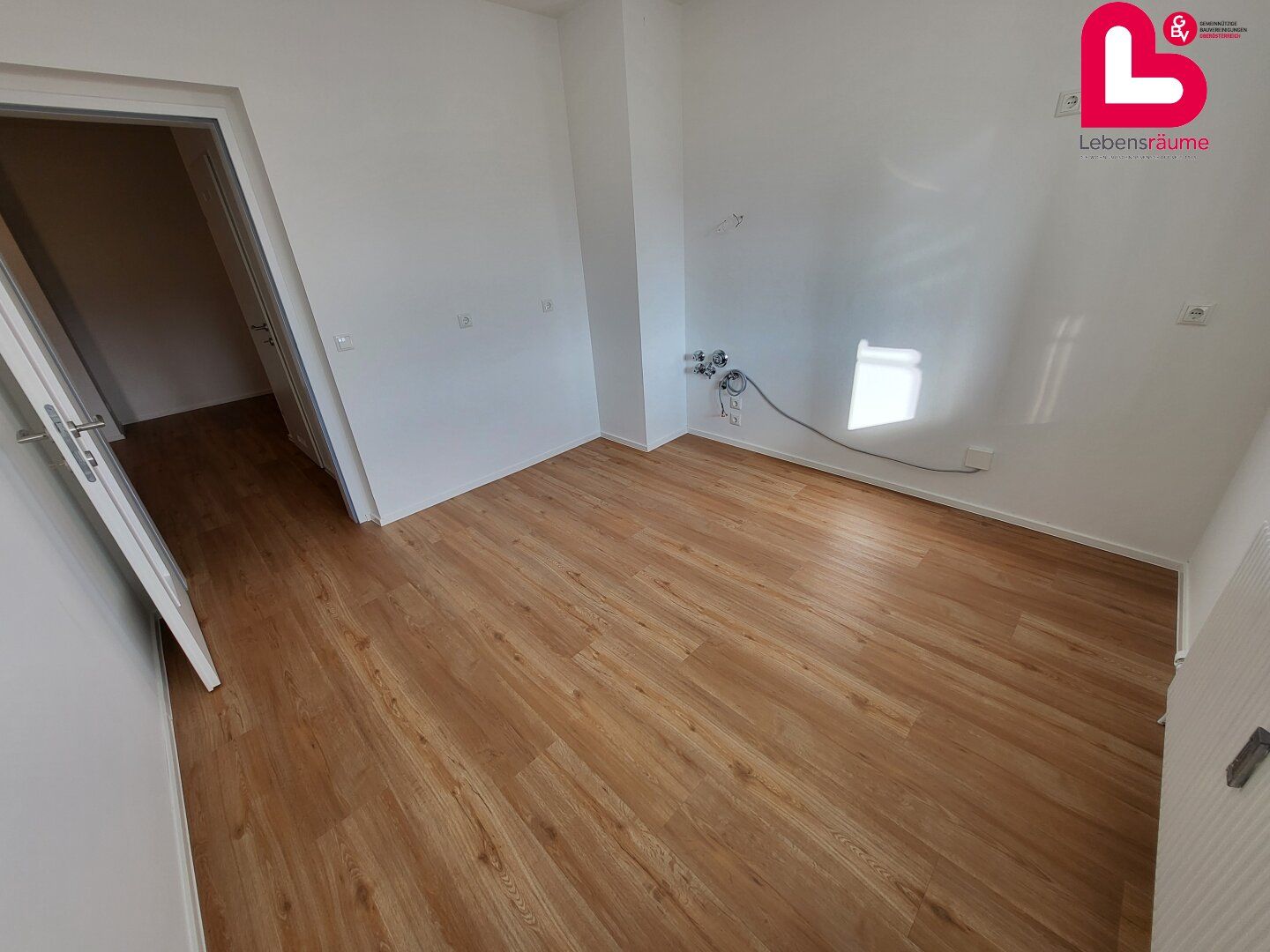 *3 Mon mietreduziert* Großzügige 3-Zimmer Wohnung mit sonniger Loggia - Flere