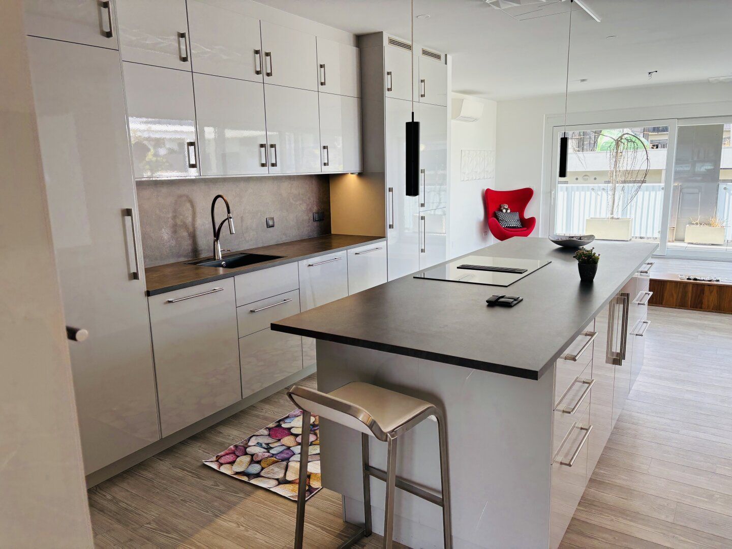 Neuwertige Terrassenwohnung in Graz: 4 Zimmer, Balkon, 2 Bäder/Sauna - Ihr neues Zuhause!
