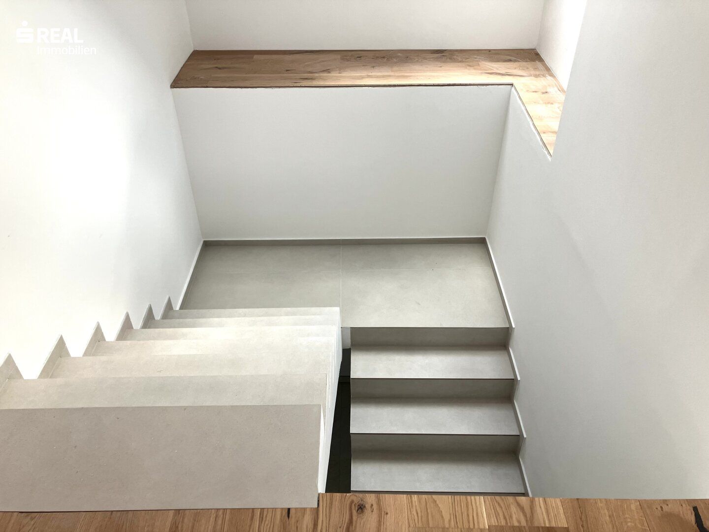 Natur und Design vereint - coole Dachwohnung an der Grenze zu Perchtoldsdorf