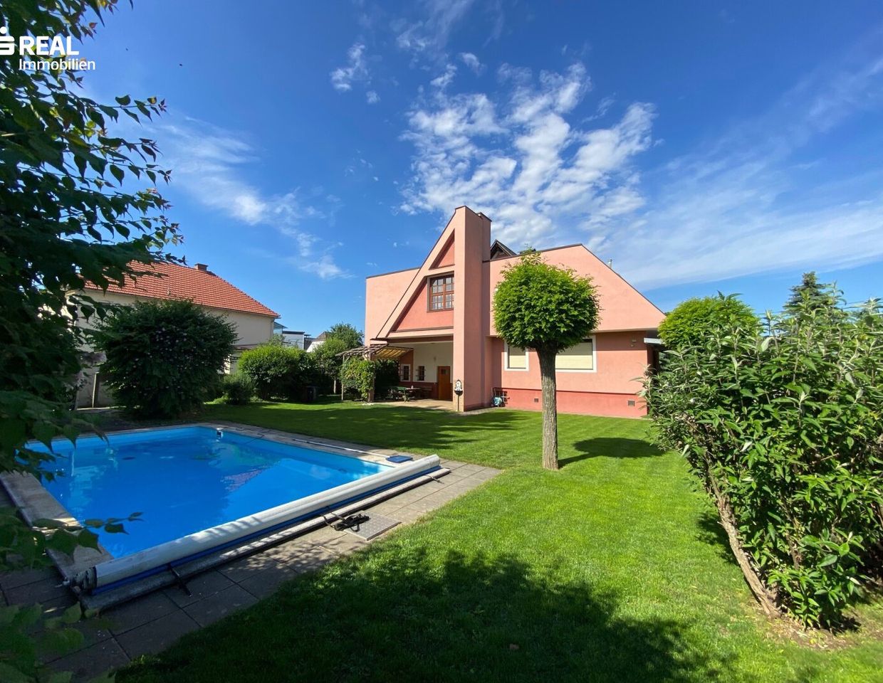 Großzügiges Haus mit Sauna, Garage und Pool, 8053 Graz